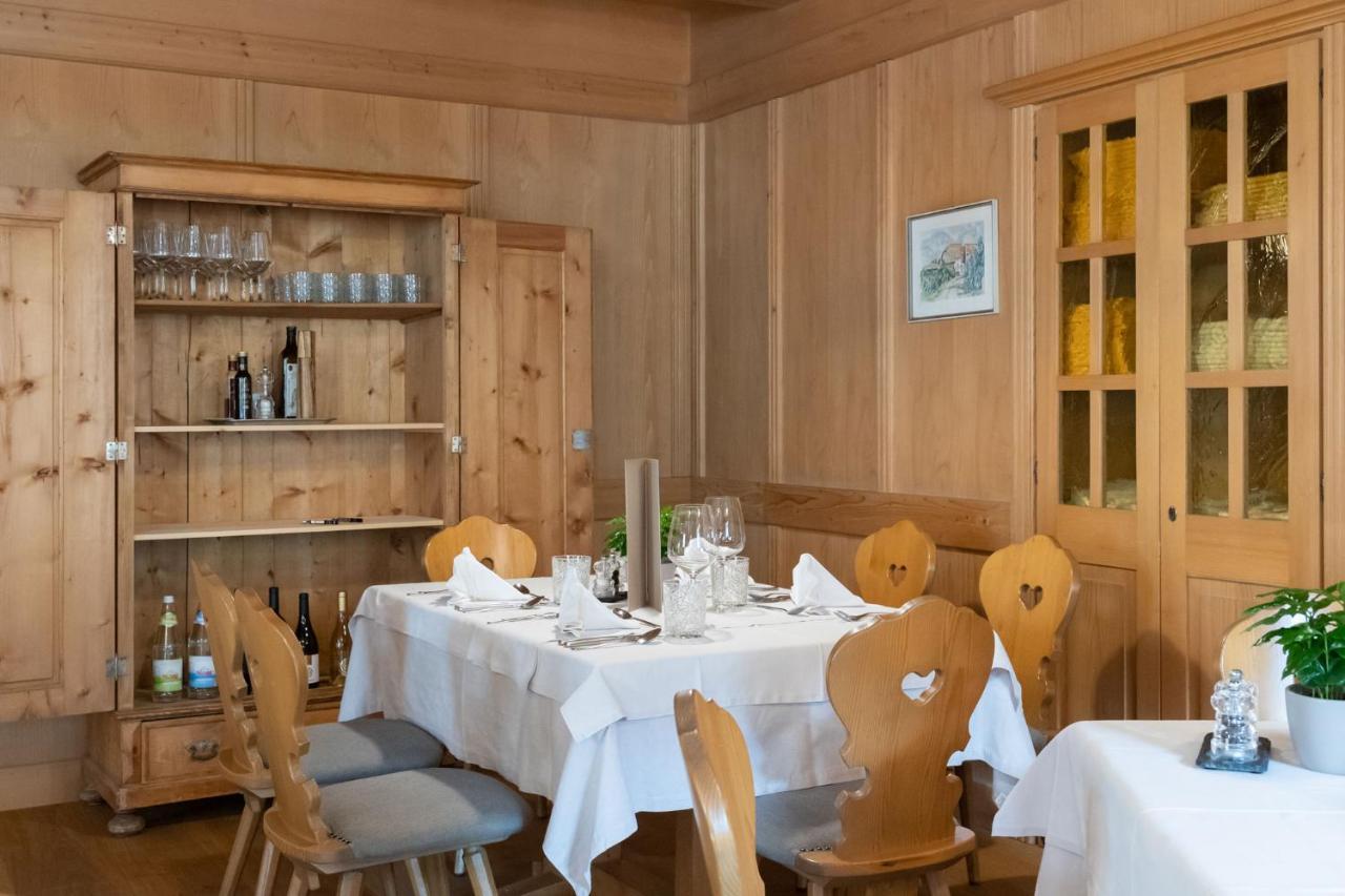 Hotel Teutschhaus Cortina Sulla Strada del Vino Exterior foto